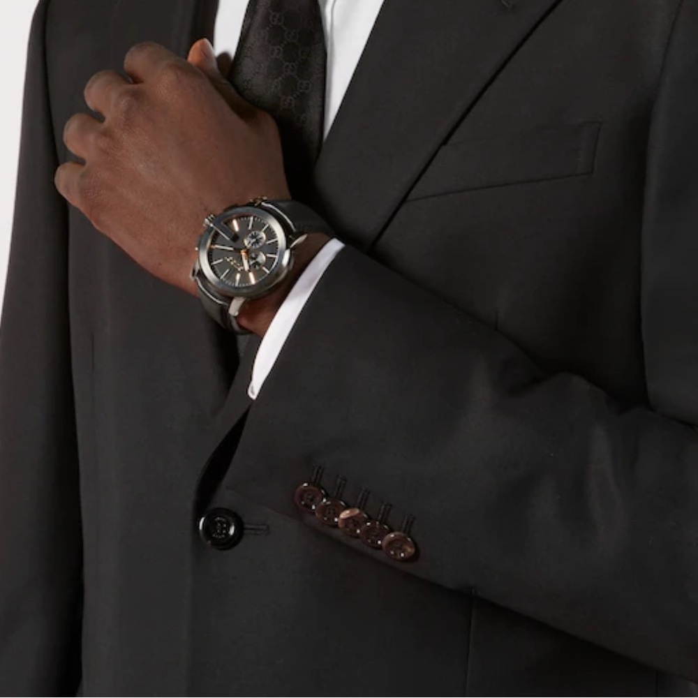 Gucci Black and Gold Men's Watch - Picture 4 of 13